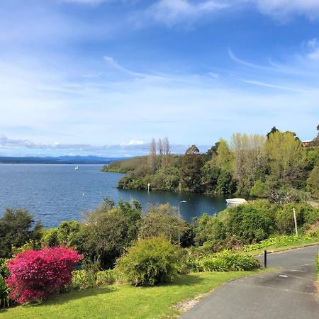 Acacia Haven - Beautiful Lake Views Lac Lac Taupo Extérieur photo