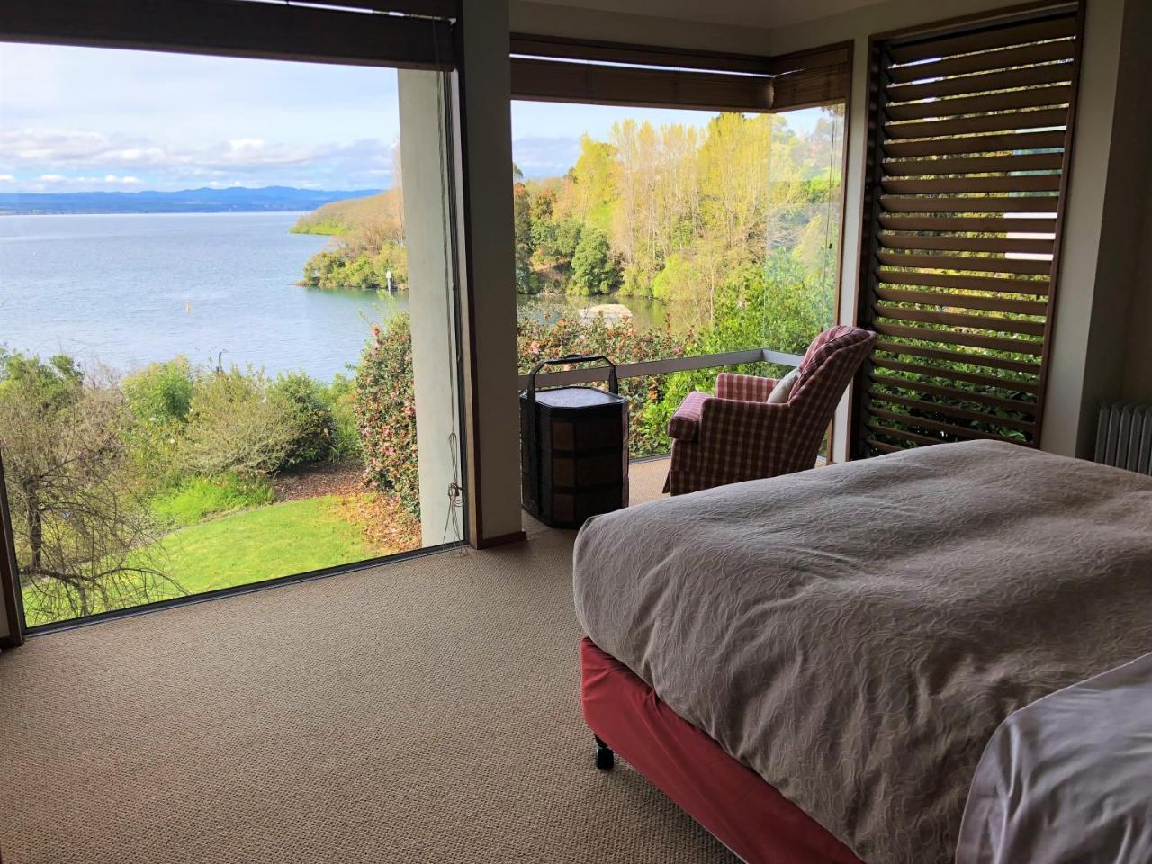 Acacia Haven - Beautiful Lake Views Lac Lac Taupo Extérieur photo