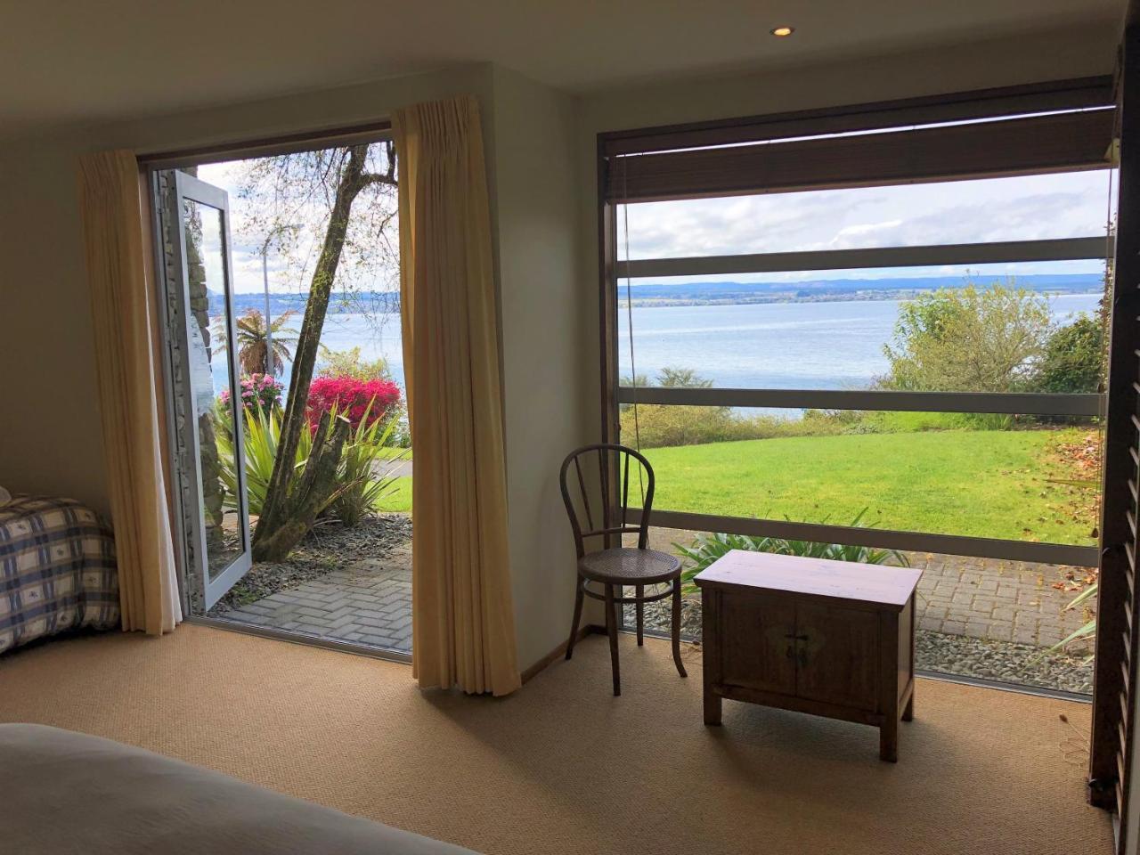 Acacia Haven - Beautiful Lake Views Lac Lac Taupo Extérieur photo