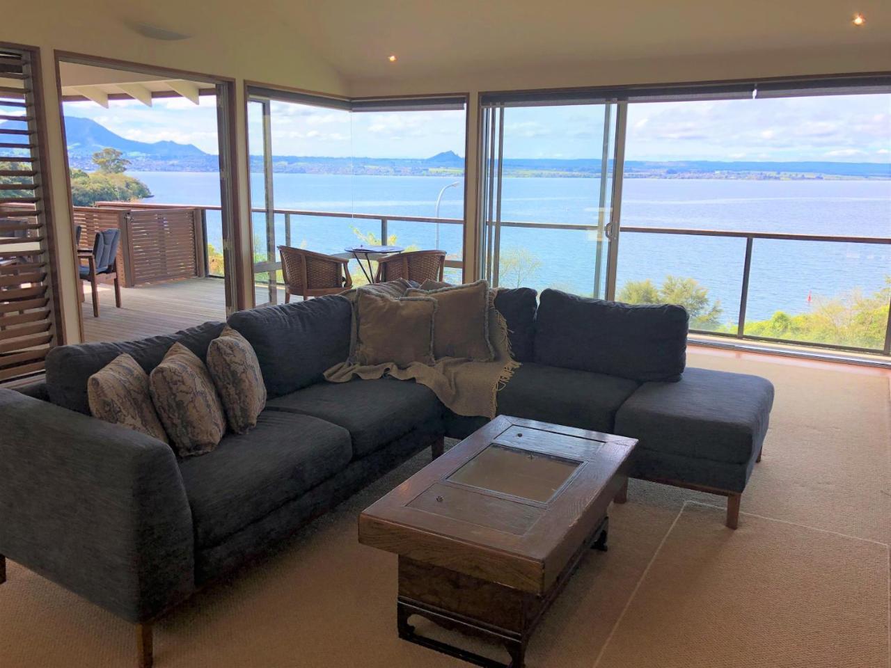 Acacia Haven - Beautiful Lake Views Lac Lac Taupo Extérieur photo