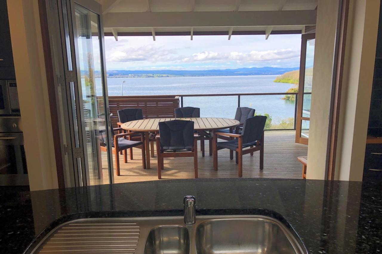 Acacia Haven - Beautiful Lake Views Lac Lac Taupo Extérieur photo